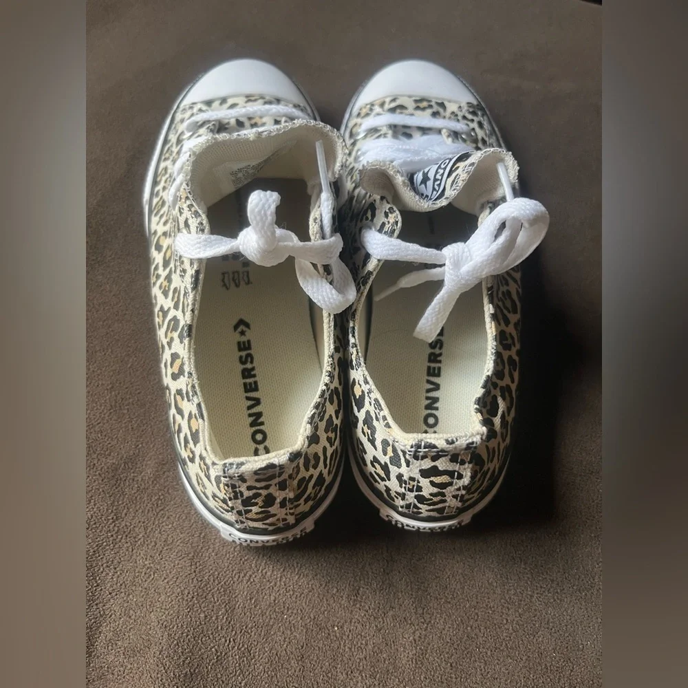 Converse gender youth